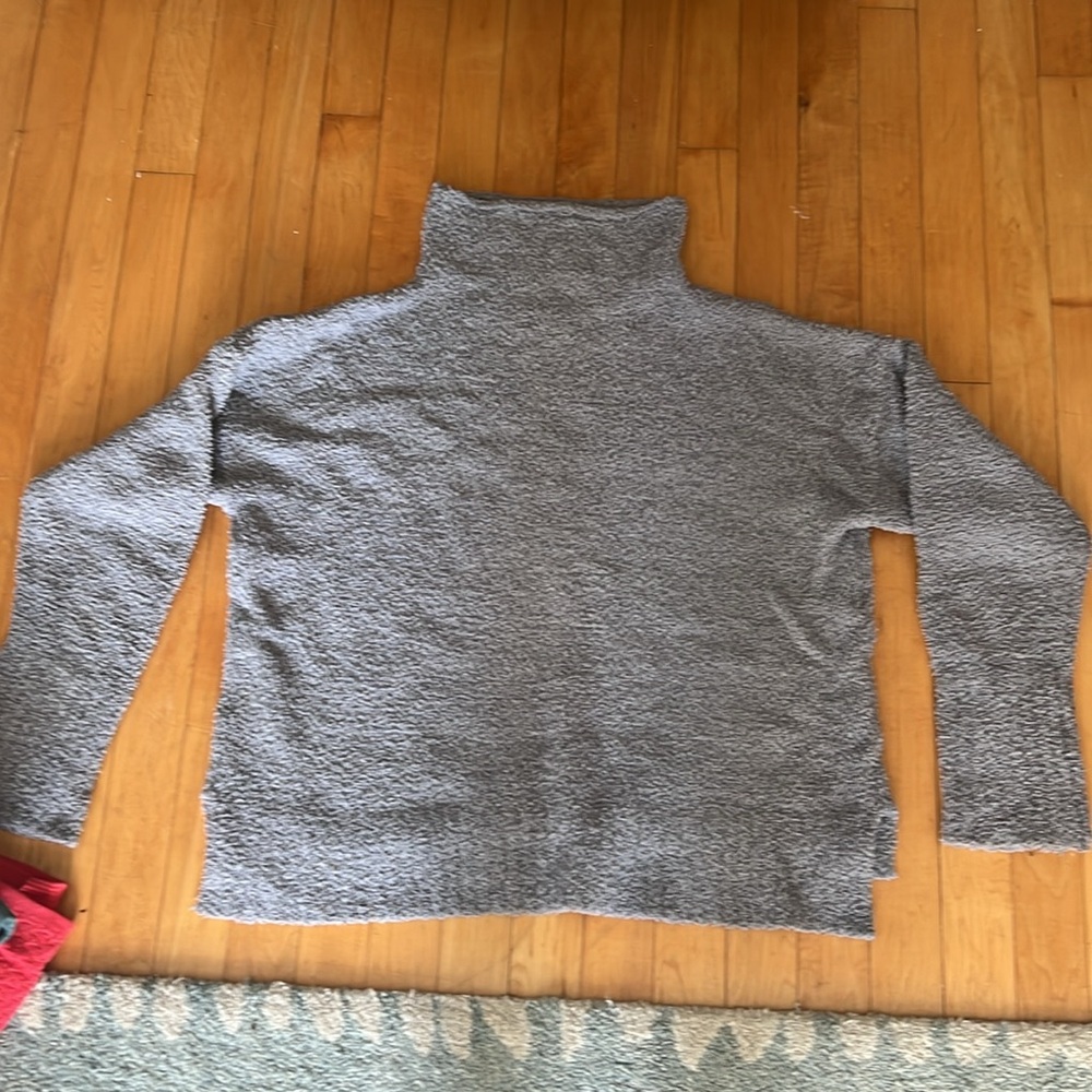 Ugg Pullover - image 2